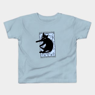 Cat on the rug Kids T-Shirt